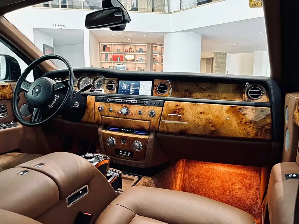 Rolls-Royce Phantom 6.7L Extended Edition EWB, фото 5