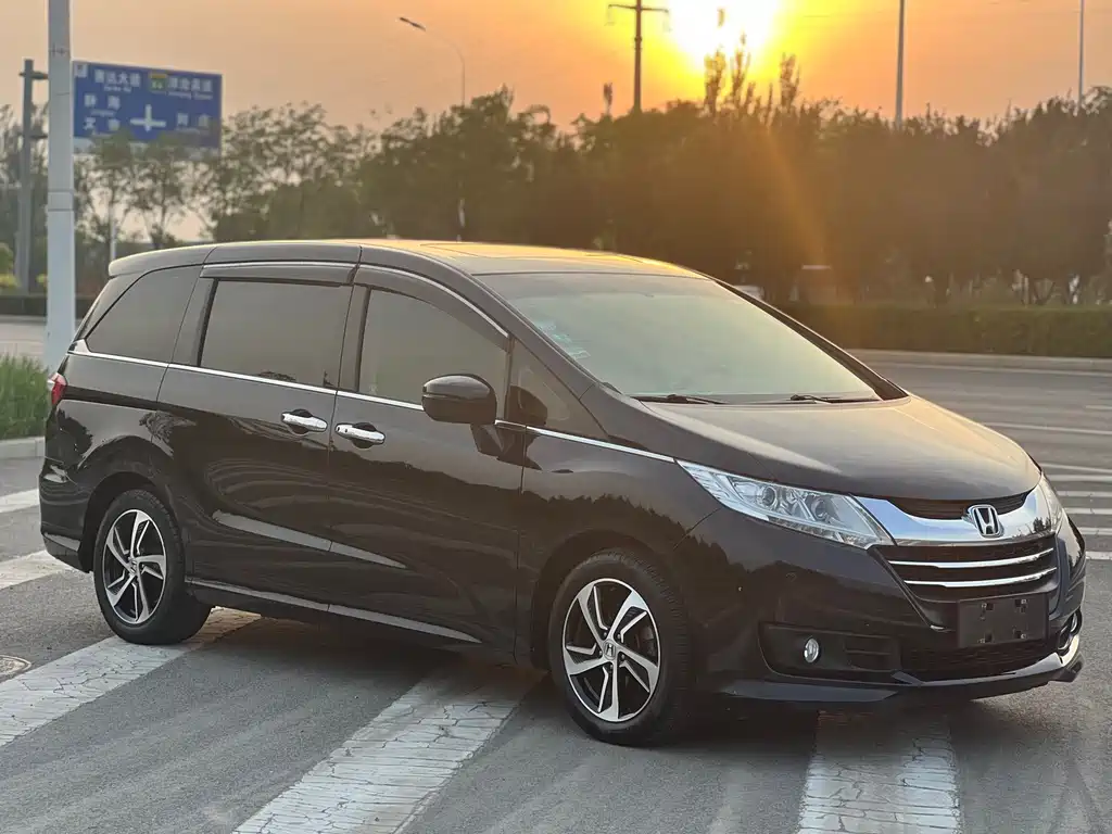 Honda Odyssey 2015 2.4L Luxury