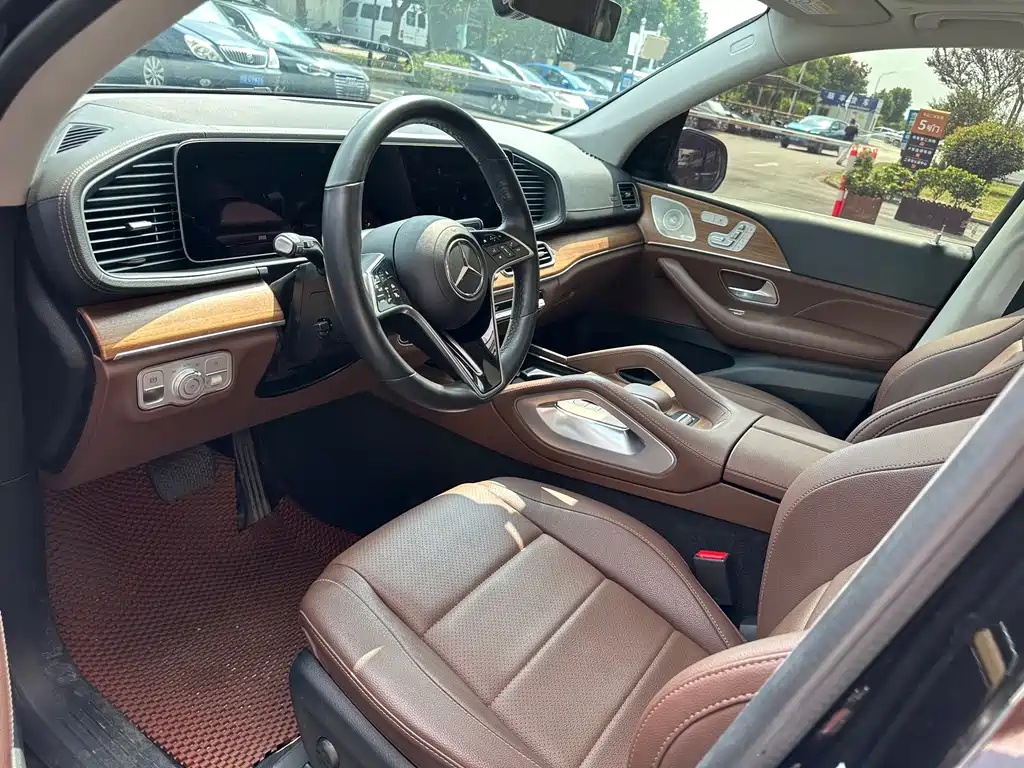 Mercedes-Benz GLE (Import) — миниатюра 5