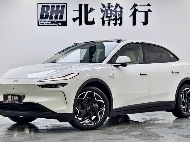 2025 Nio L60