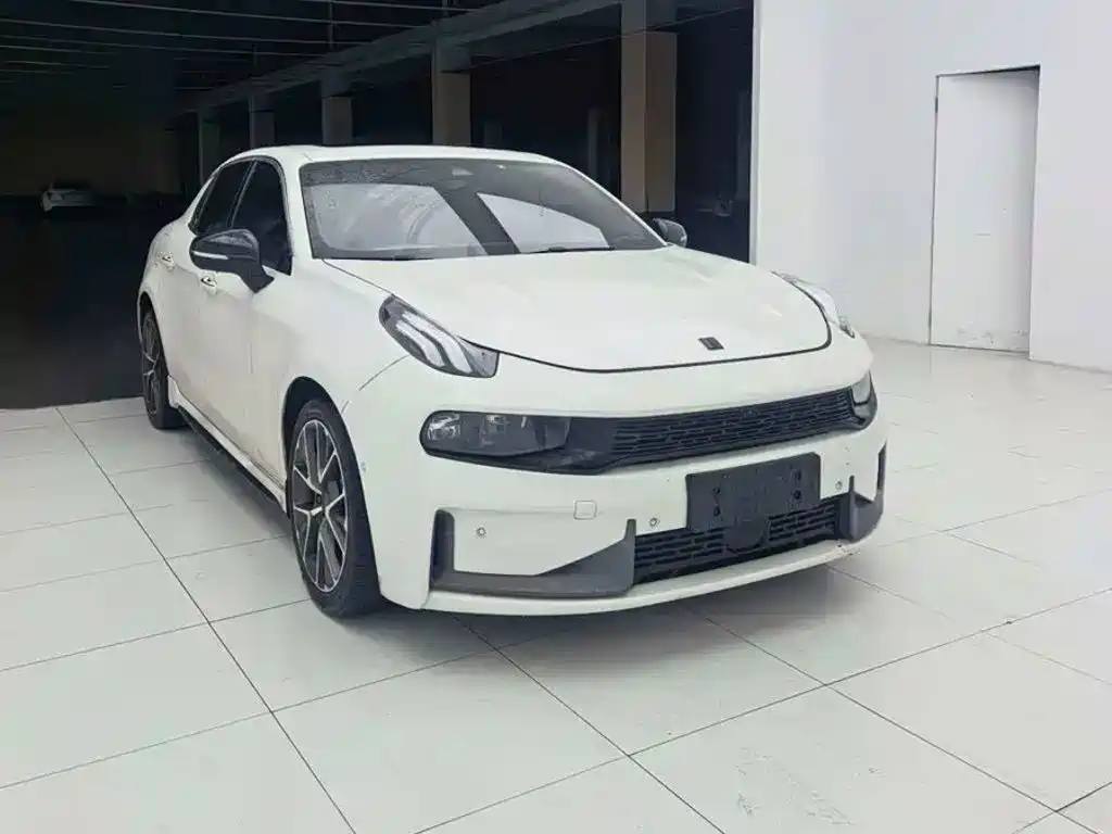 Lynk & Co 03 — миниатюра 3