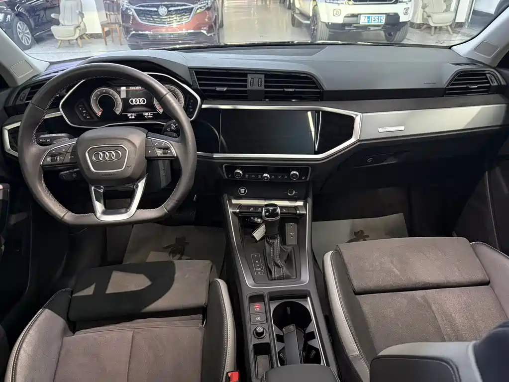 Audi Q3 — фотографии объявления, Фото 17