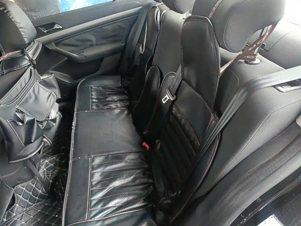 Volkswagen Lavida — миниатюра 13
