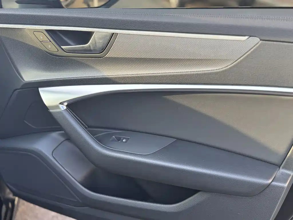 Audi A6L — миниатюра 19
