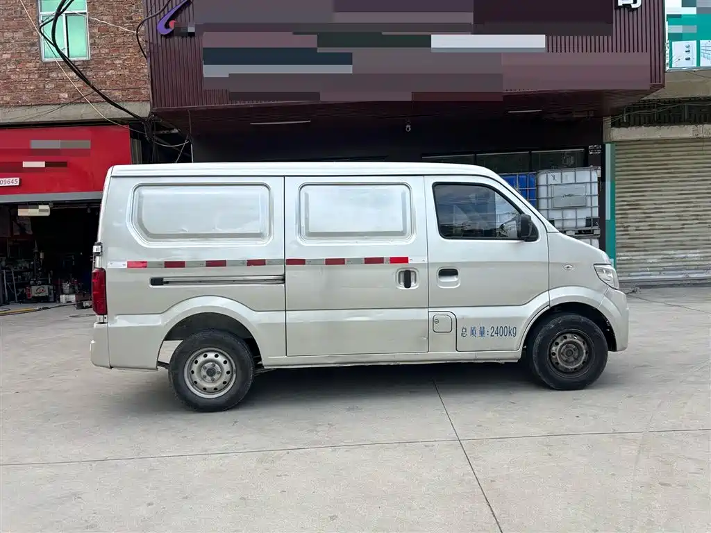 CHANGAN CHANGAN STAR 9EV