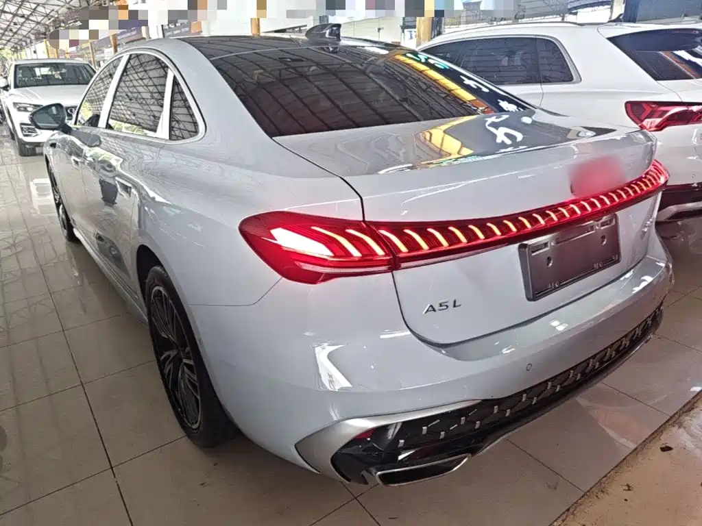 Audi A5L — миниатюра 5