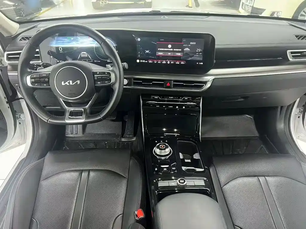 Kia K5 — миниатюра 10