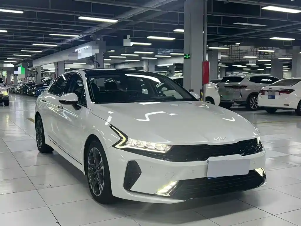 Kia K5 — миниатюра 4