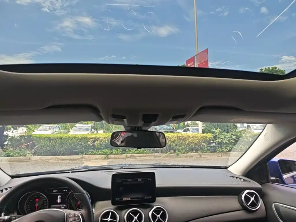 Mercedes-Benz GLA — миниатюра 18
