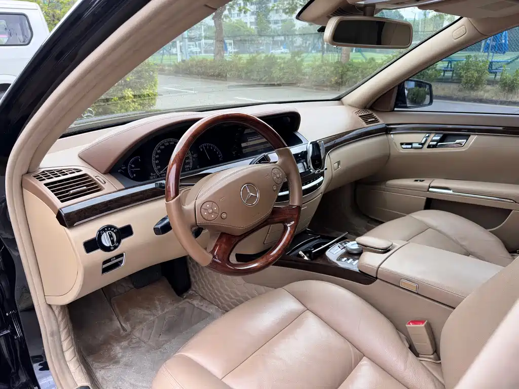 Mercedes-Benz S-Class — миниатюра 7