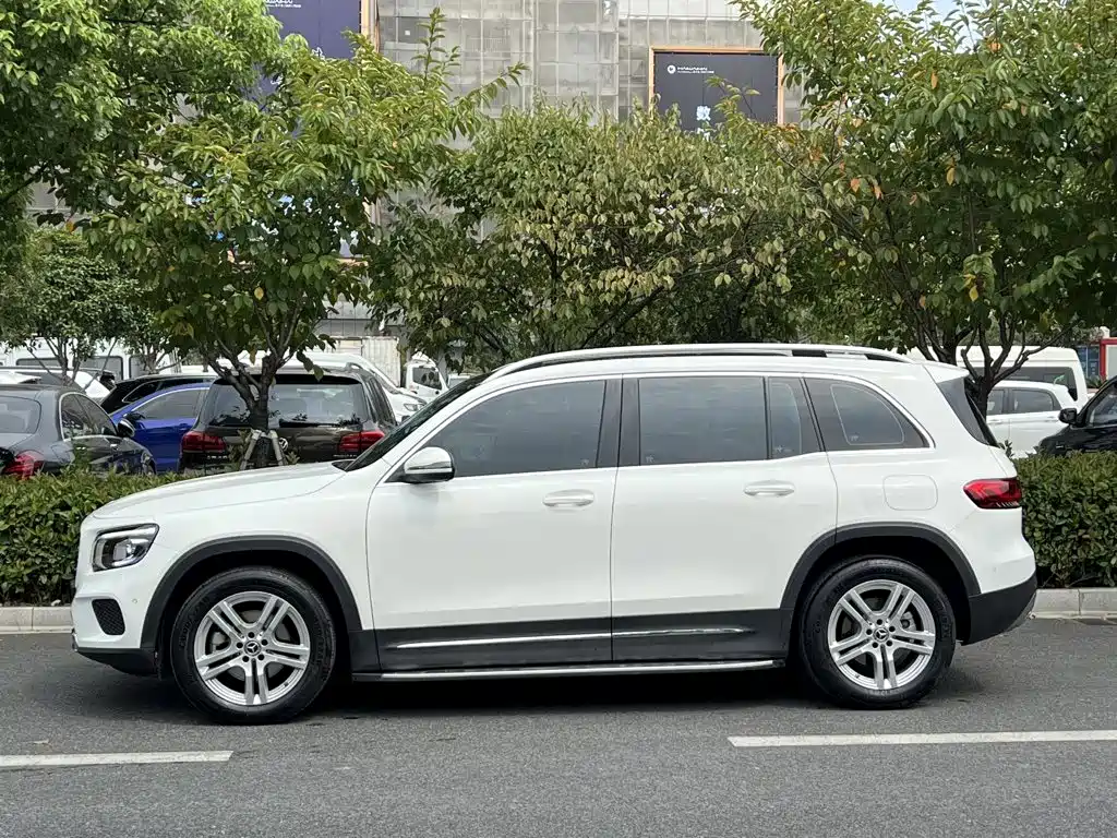 Mercedes-Benz GLB — миниатюра 5