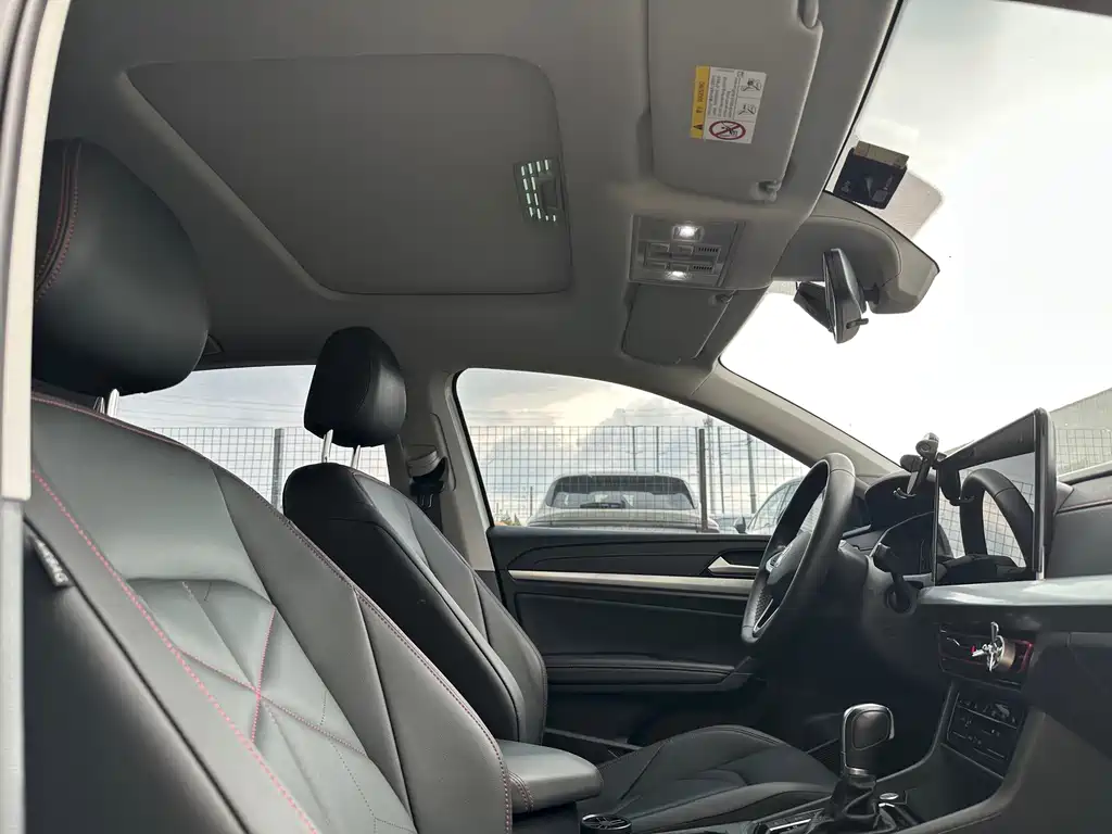 Volkswagen Lavida — миниатюра 17