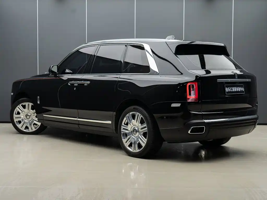Rolls-Royce Cullinan — миниатюра 5