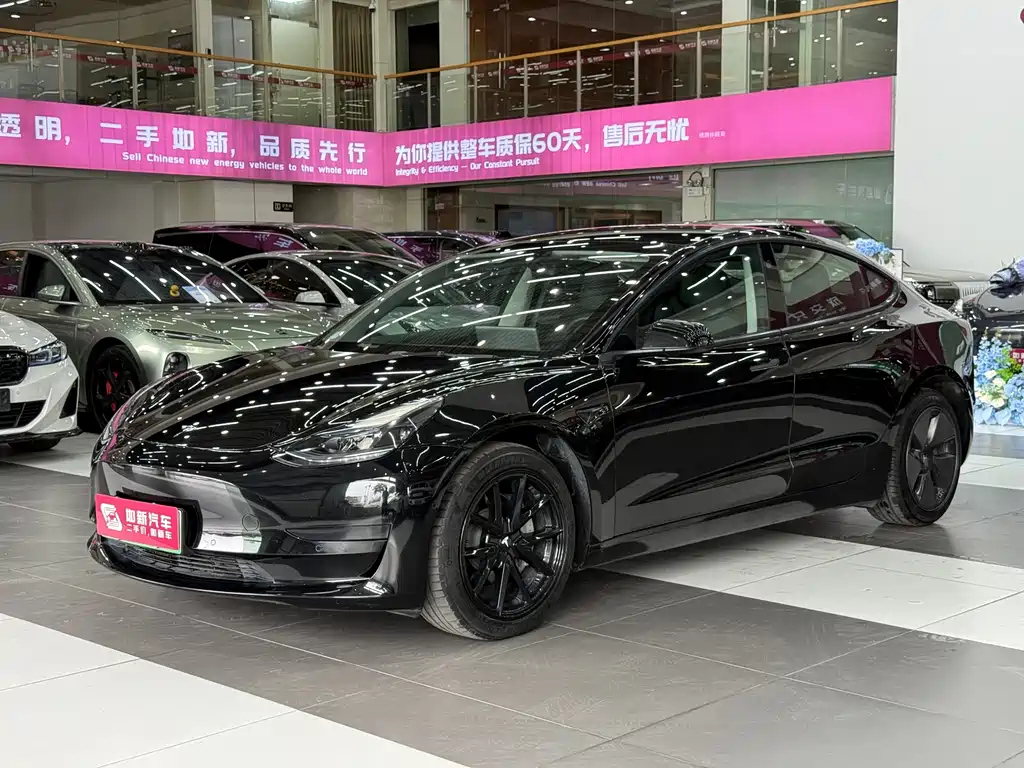 Tesla Model 3 2023