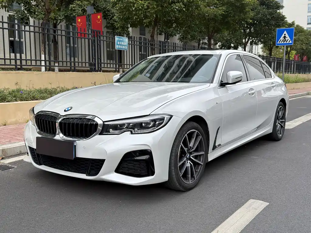 BMW 3 Series 2021