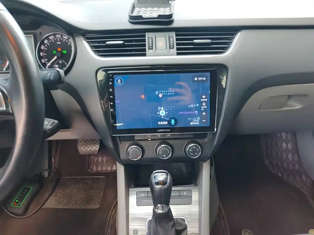 Skoda Octavia — миниатюра 13