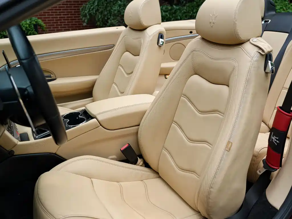 Maserati GranCabrio — миниатюра 10