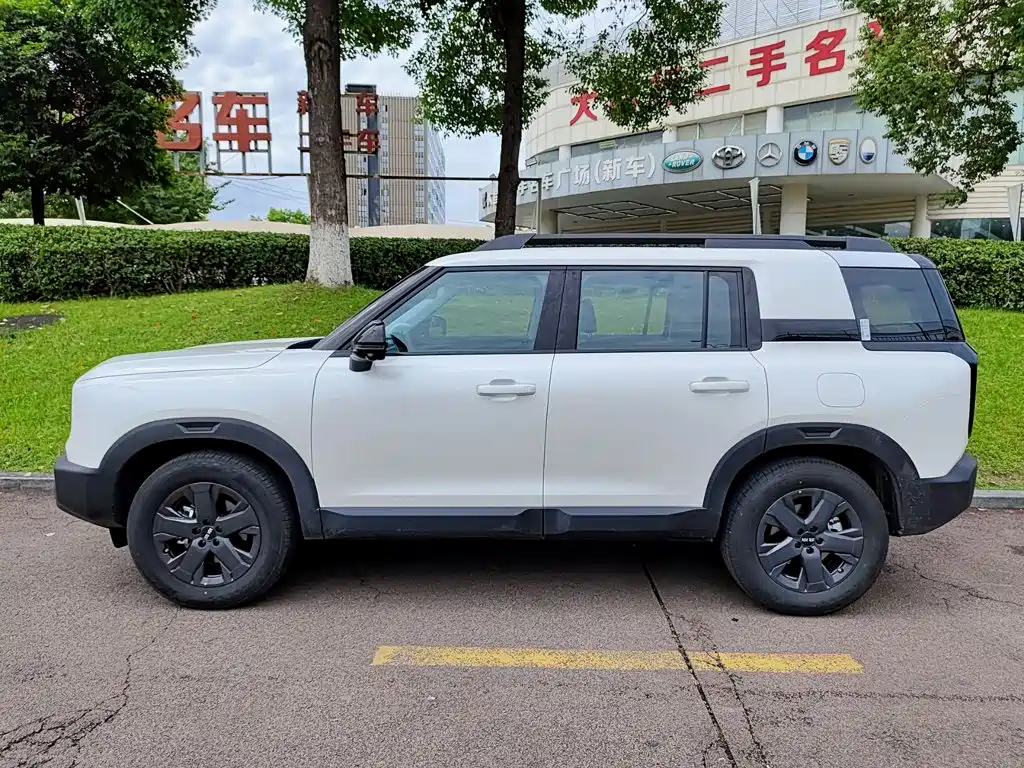 Beijing Off-Road BJ30 — миниатюра 3