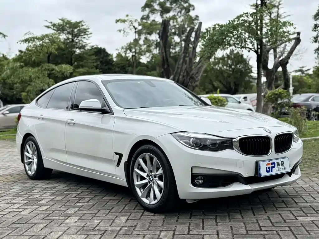BMW 3 Series GT 3 GT 2019 320i M Sport