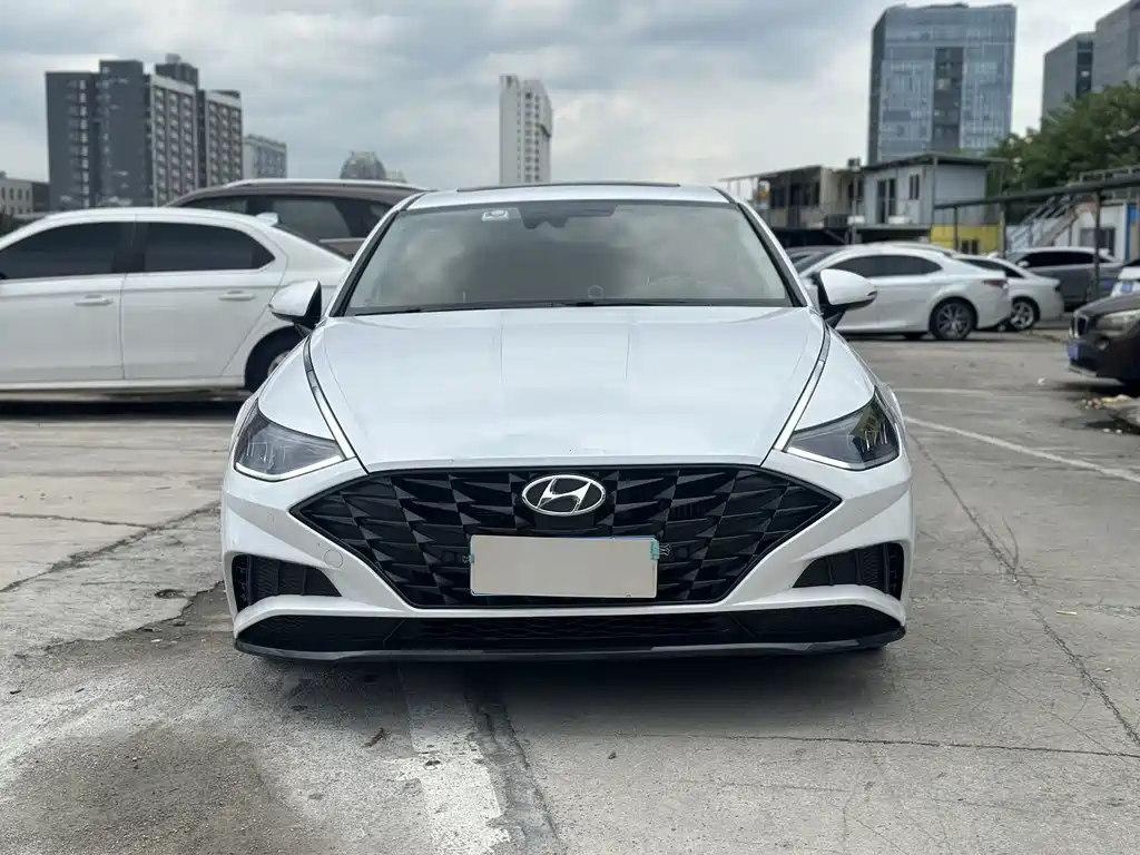 Hyundai Sonata — миниатюра 2