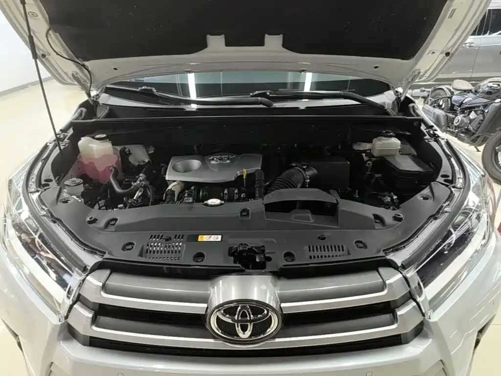 Toyota Highlander — миниатюра 20