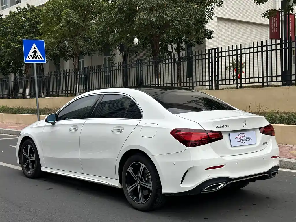 MERCEDES-BENZ A CLASS