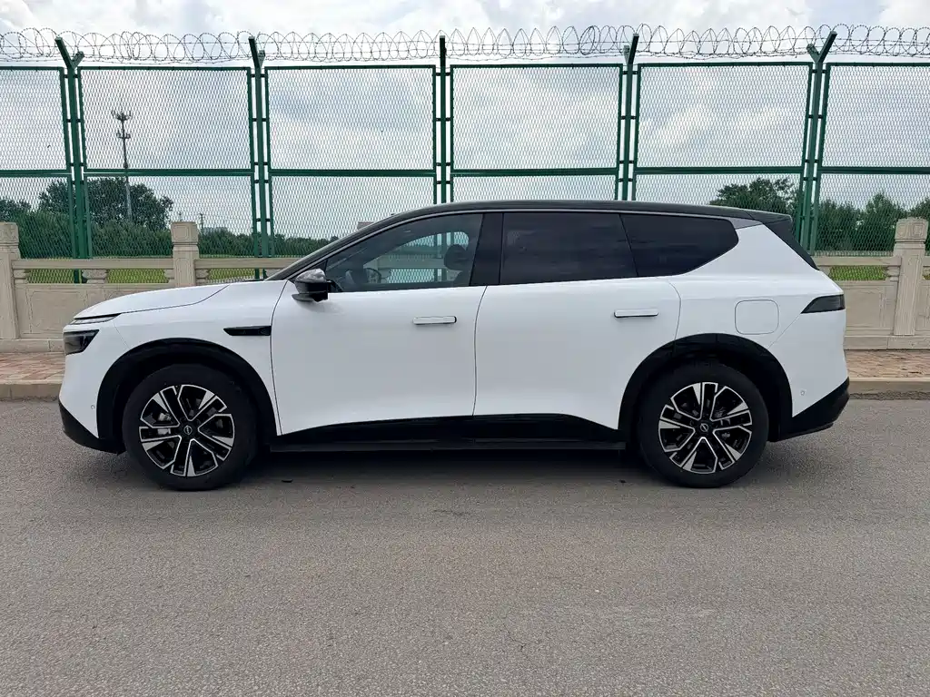 Nissan NX8 - фото 7