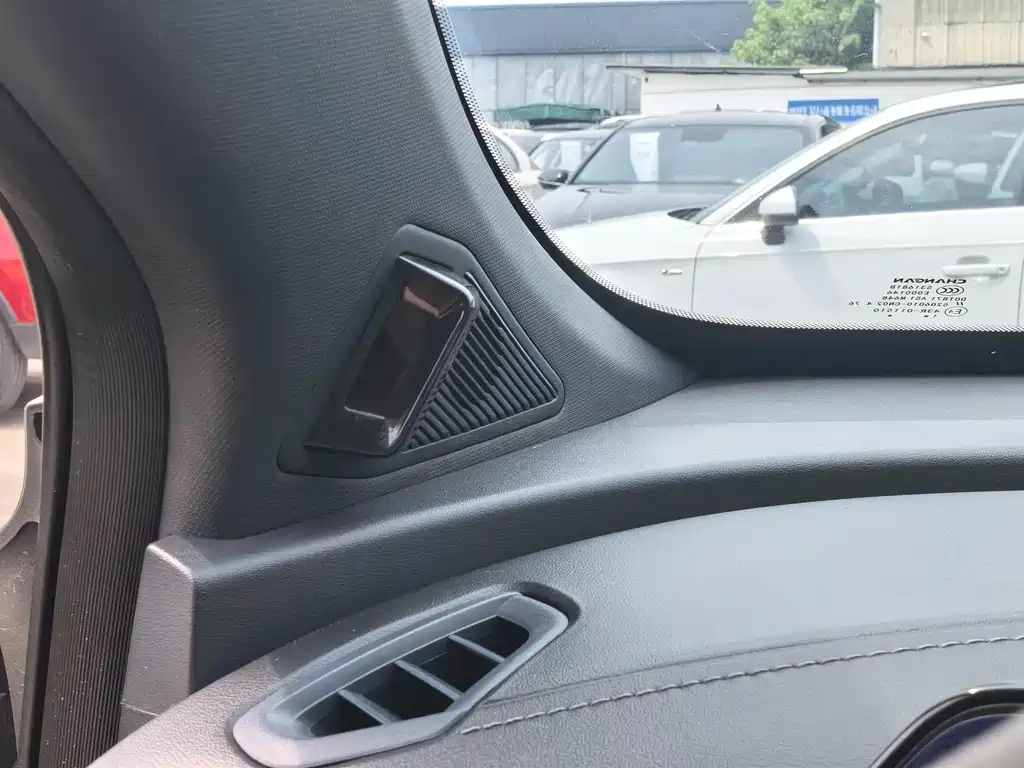 Changan UNI-T 2021 1.5T