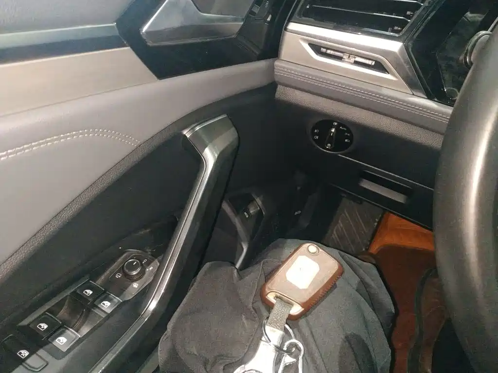 Volkswagen Sagitar — миниатюра 9