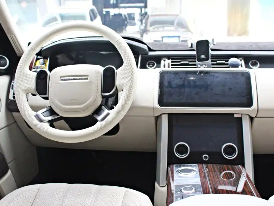 Land Rover Range Rover — миниатюра 10