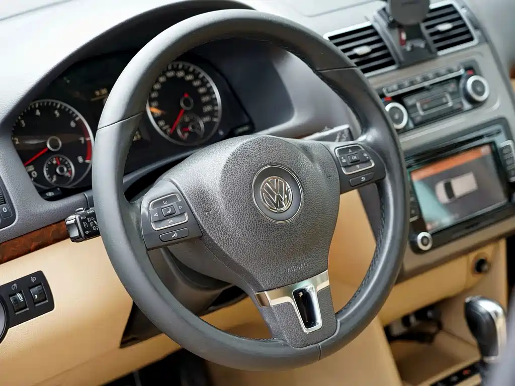 Volkswagen Touran — миниатюра 4