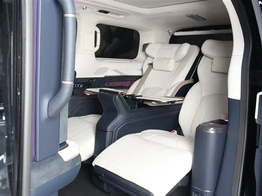 ZEEKR EXTREME KRYPTON 009