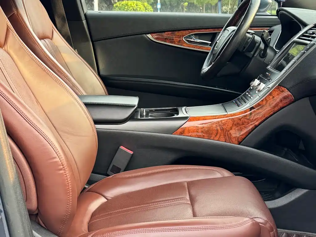 Lincoln Nautilus 2019 2.7T V