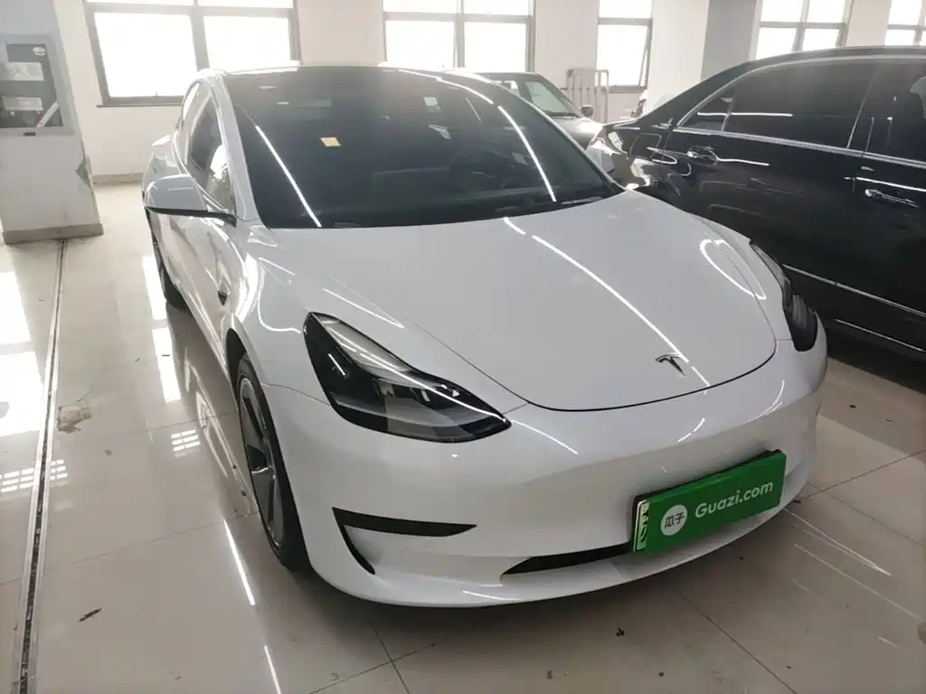 Tesla Model 3 — миниатюра 4