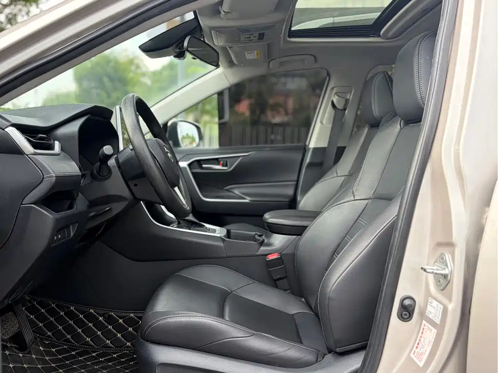 Toyota Wildlander 2022 2.0L CVT Luxury