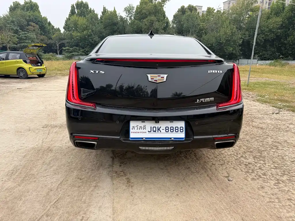 Cadillac XTS — миниатюра 8