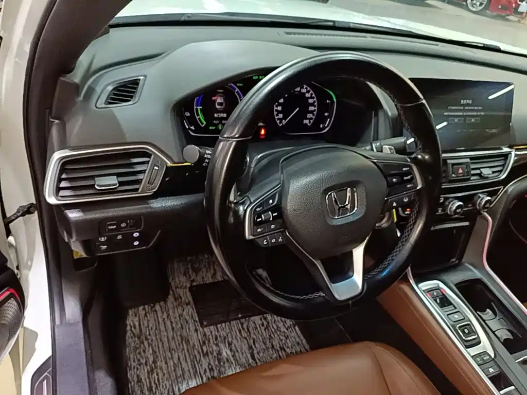 Honda Inspire — миниатюра 11