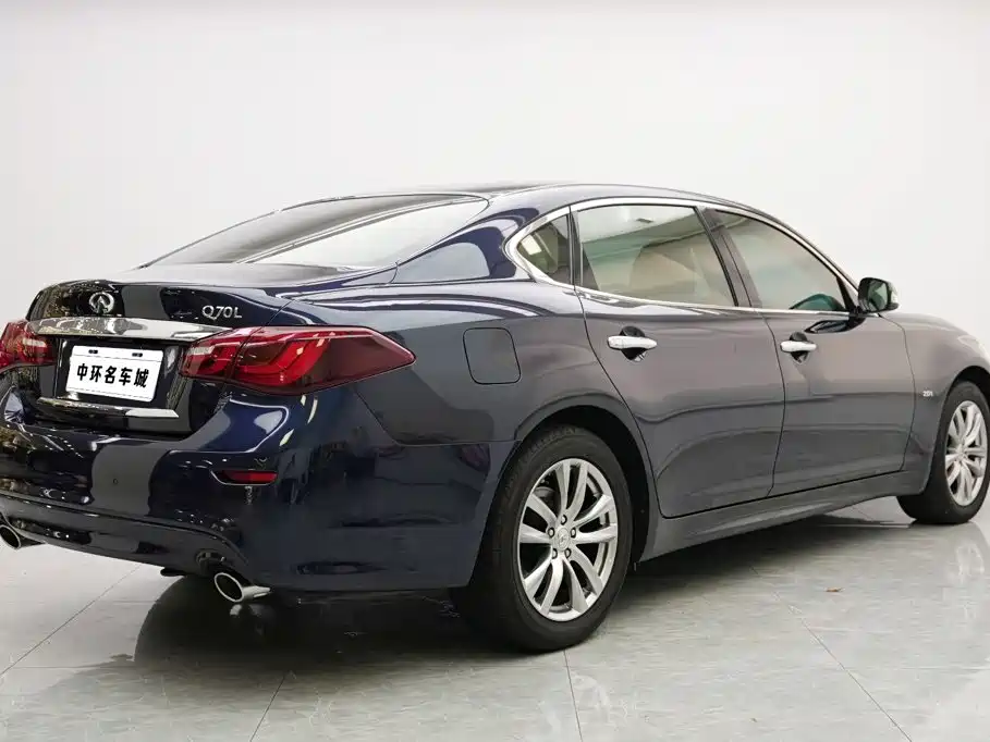 Infiniti Q70 — миниатюра 17