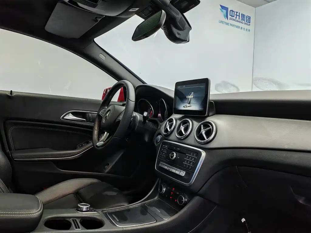 Mercedes-Benz CLA (Import) — миниатюра 15
