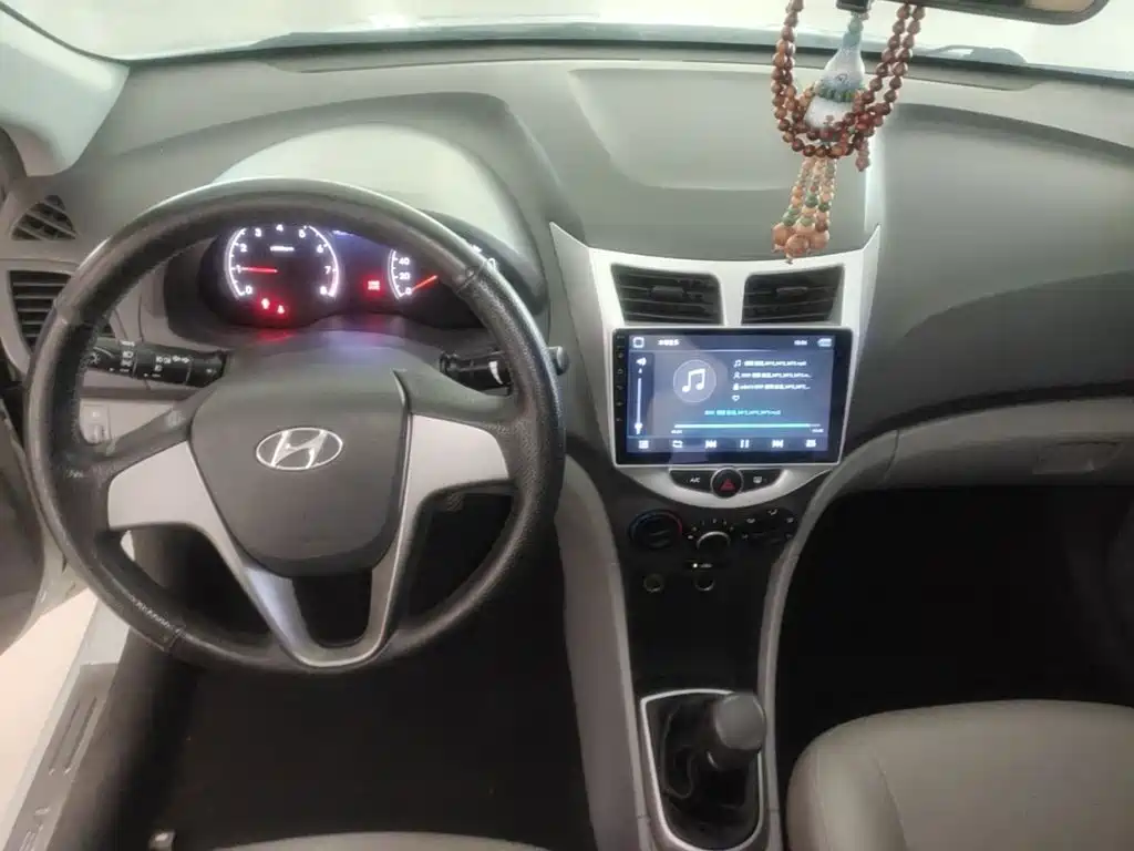 Hyundai Verna — миниатюра 10