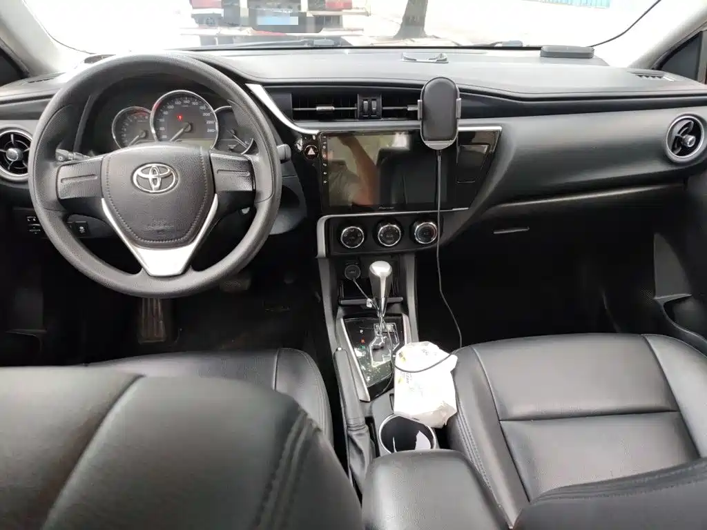 Toyota Corolla — миниатюра 10