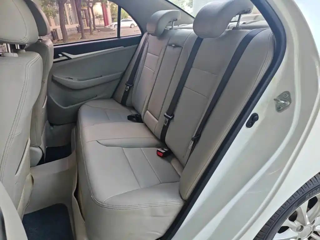 Geely Vision — миниатюра 17