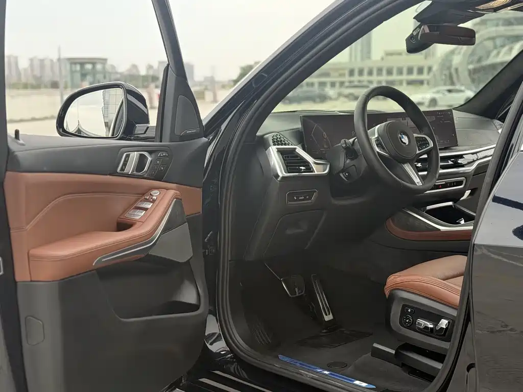 BMW X7 2023 xDrive40i Premium M Sport