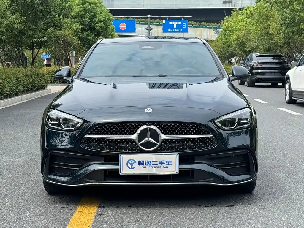 Mercedes-Benz C-Class — миниатюра 2