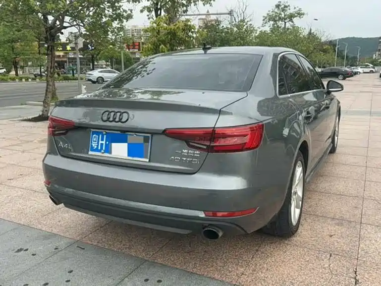 Audi A4L — миниатюра 4