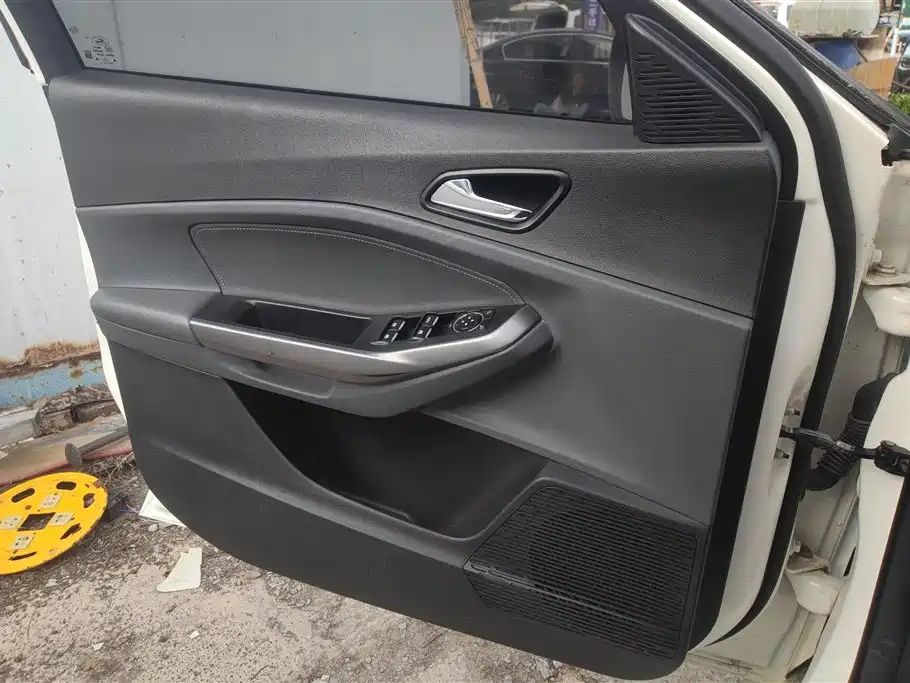 Ford Escort 2017 1.5L AT Fashion