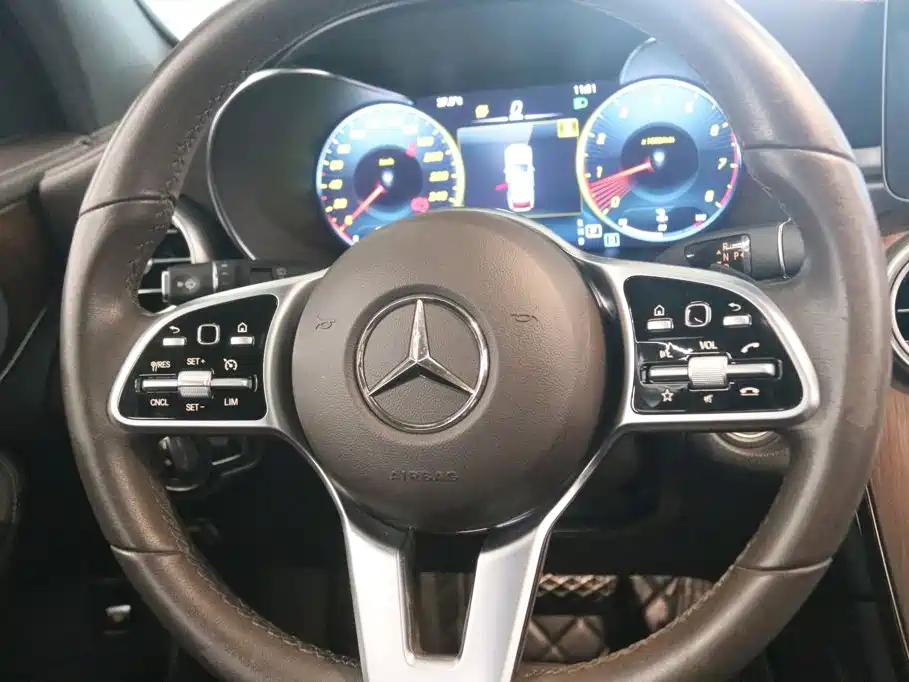 Mercedes-Benz GLC — миниатюра 6
