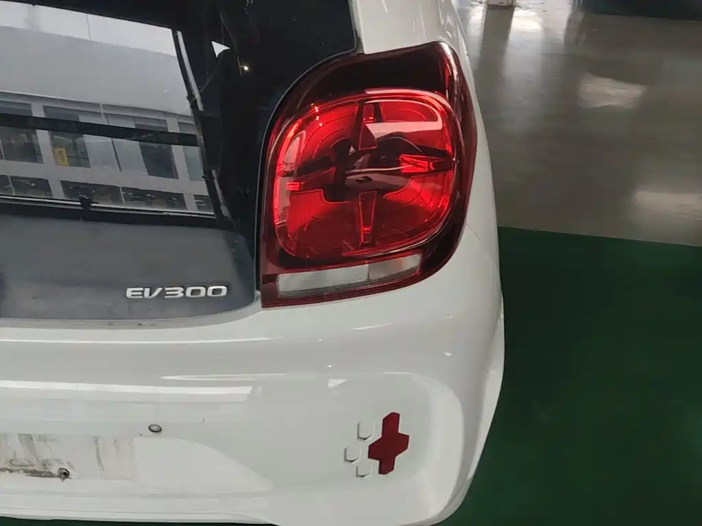Roewe Clever — миниатюра 7