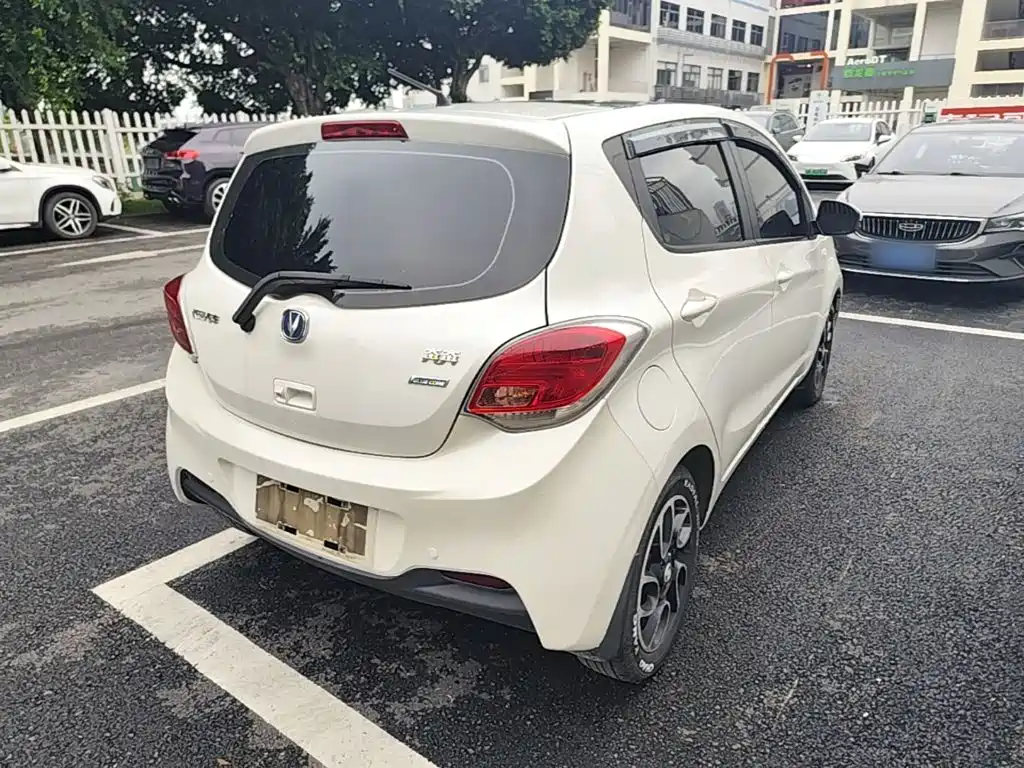 Changan BenBen — миниатюра 7