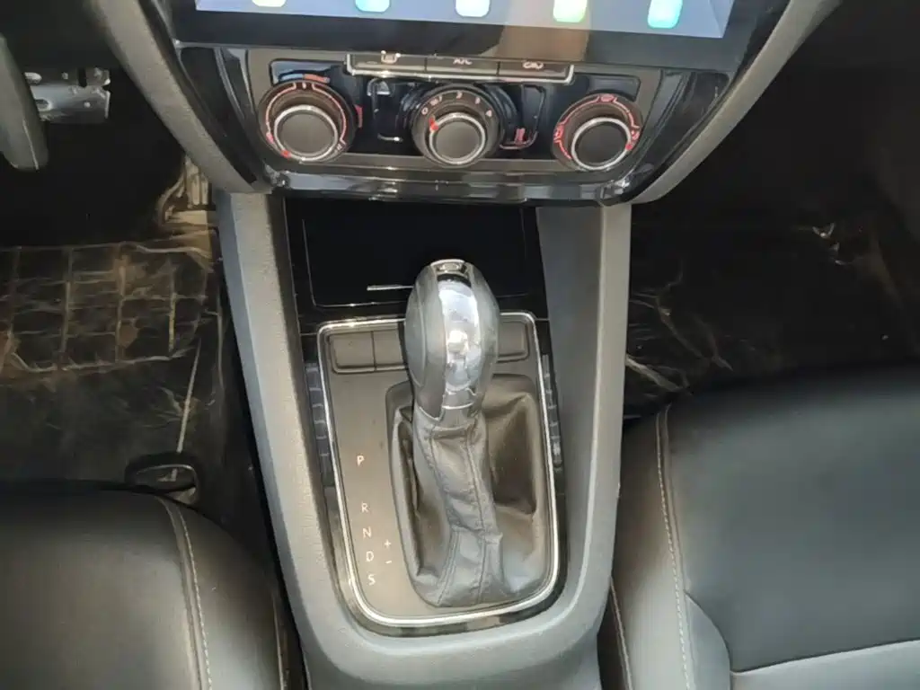 Volkswagen Sagitar — миниатюра 14